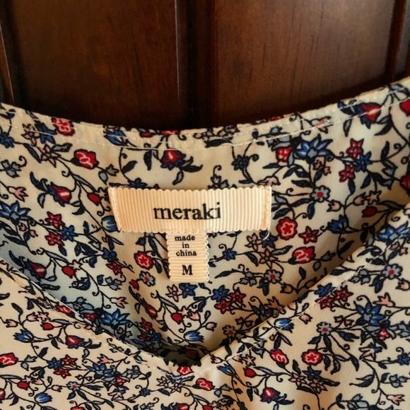 Flowy Patterned Blouse - Picture 3 of 4